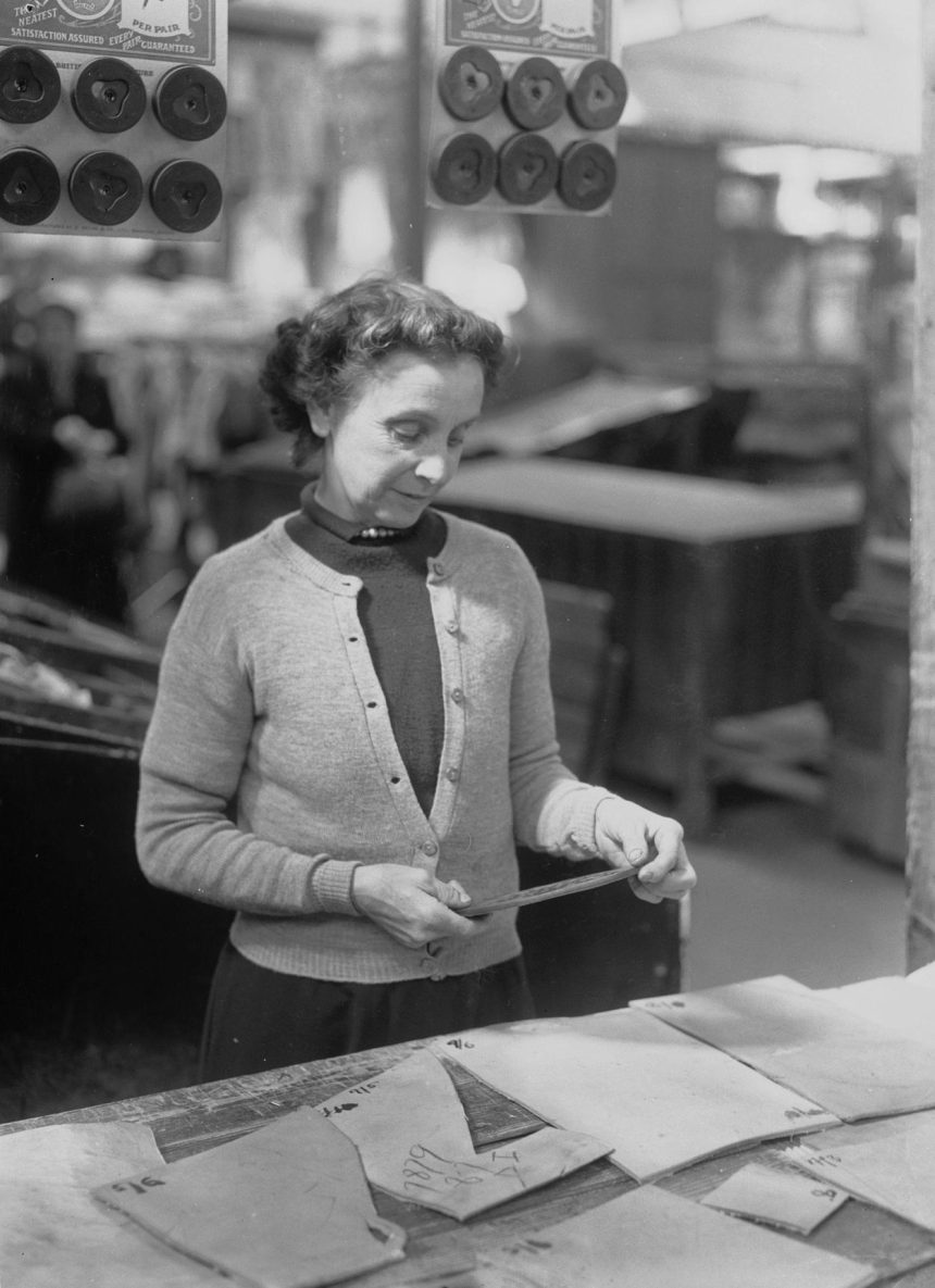 A market trader accepting a card payment at a stall